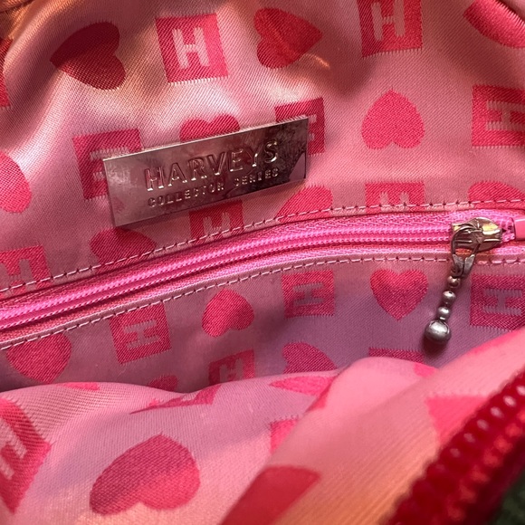 EUC Harvey’s Seatbelt Christmas Crossbody Santa Purse - Picture 3 of 5